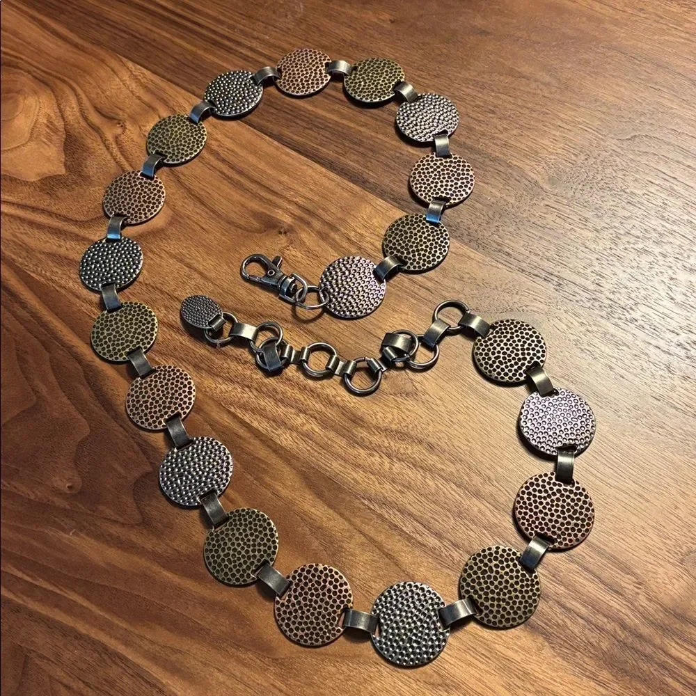 VINTAGE TRI- COLORED POUNDED DISC / COIN BELT